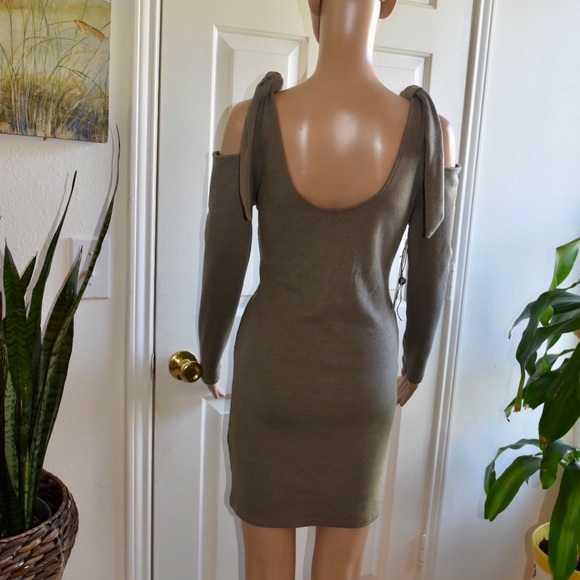Minkpink Green Ribbed Cold Shoulder Dress - Picture 5 of 5
